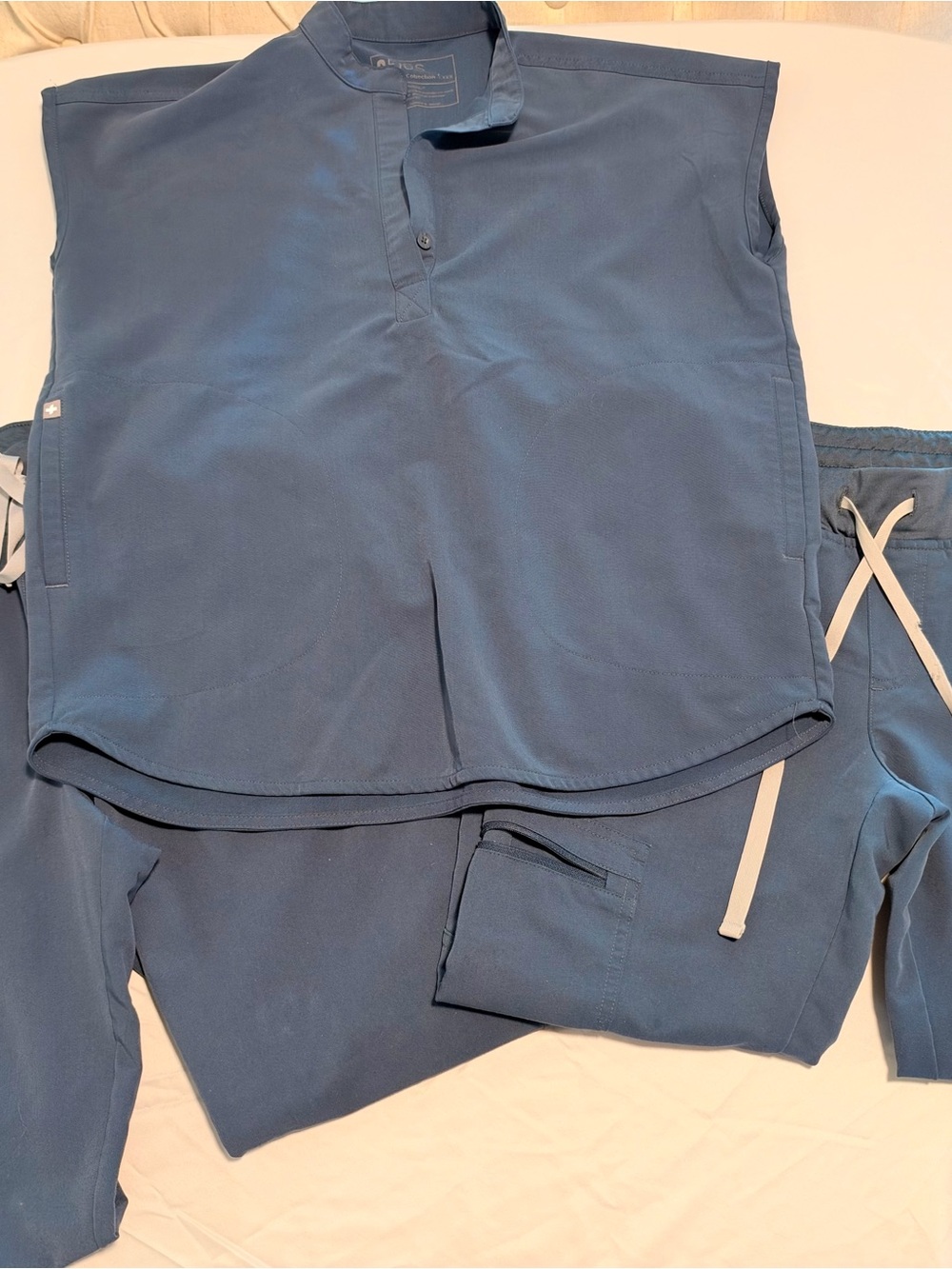 Figs Dark Harbor Rafaela top XXS, high waisted jogger XS, jogger XXS